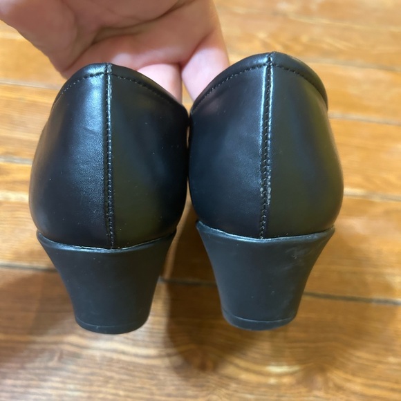 SAFETSTEP BLACK FAUX LEATHER Pumps WEDGE STYLE WORK SHOES Oil /slip Resis SZ 9 - Picture 5 of 8